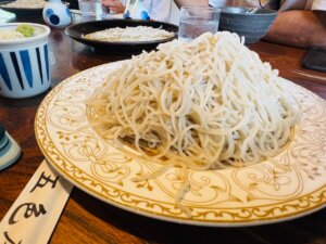 五色庵のざるそば大盛り画像